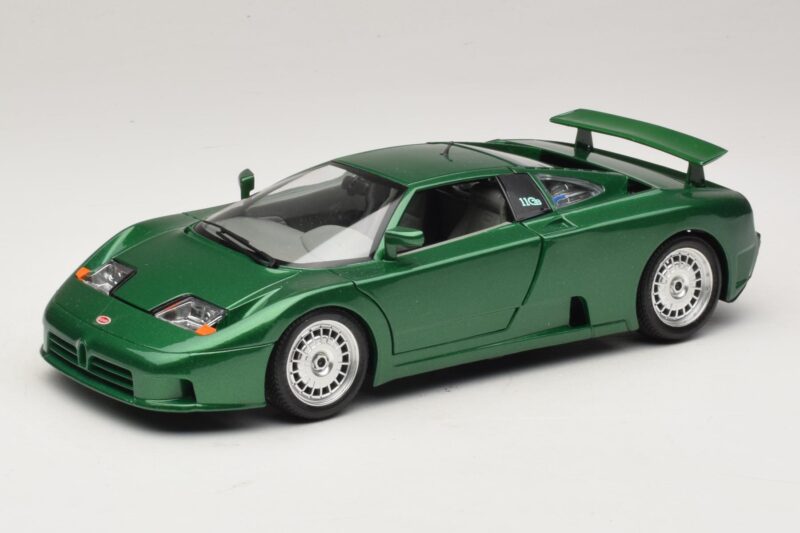 Bugatti EB110 グリーン メタリック Bburago 1:18 3003 メタル