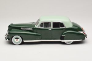 Cadillac Fleetwood Series 60 Special グリーン MCG 1:18 MCG18657 メタル - 画像 3/6