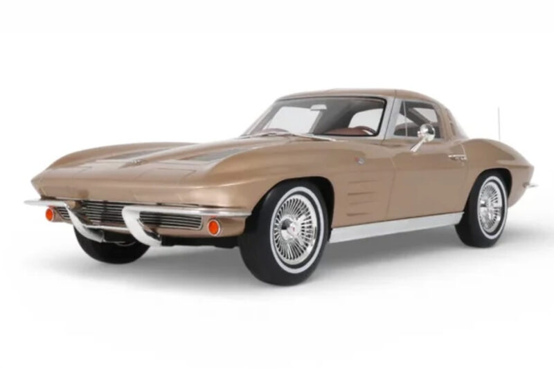 Chevrolet Corvette C2 Sting Ray Saddle Tan GT Spirit 1:12 GT1004 レジン