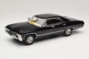 Chevrolet Impala ブラック MCG 1:18 MCG181006 メタル