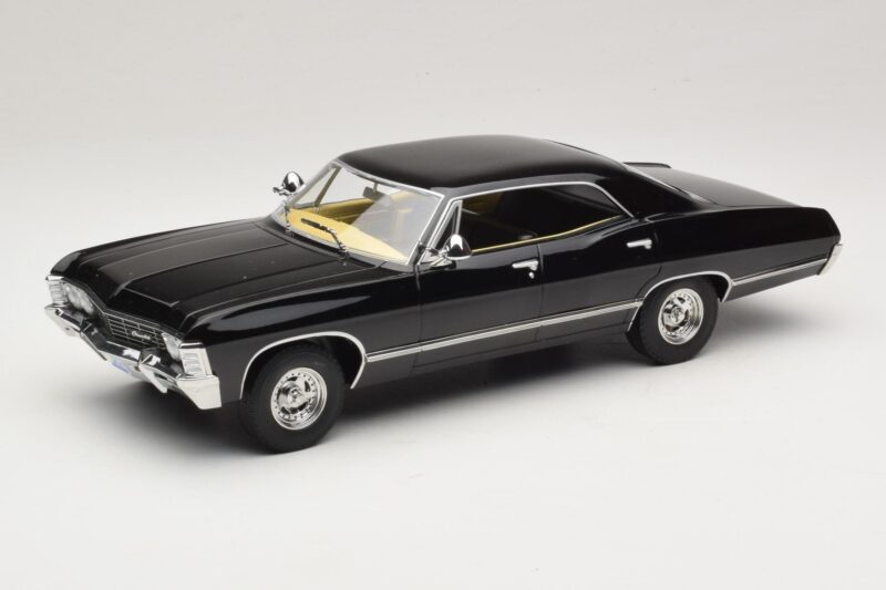 Chevrolet Impala ブラック MCG 1:18 MCG181006 メタル