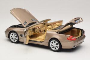 Mercedes SL500 R230 Travertine Beige Norev 1:18 183843 メタル - 画像 6/9