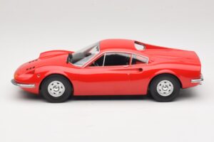 Ferrari Dino 246 GT レッド MCG 1:18 MCG18359 メタル - 画像 3/6