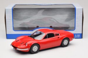 Ferrari Dino 246 GT レッド MCG 1:18 MCG18359 メタル - 画像 6/6