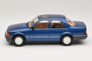Ford Orion Mk2 1.6i Metallic Blue MCG 1:18 MCG18490 メタル - 画像 3/6