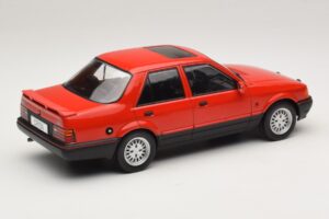 Ford Orion Mk2 1600E レッド MCG 1:18 MCG18488 メタル - 画像 2/6