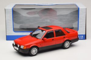 Ford Orion Mk2 1600E レッド MCG 1:18 MCG18488 メタル - 画像 6/6