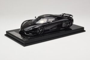 Koenigsegg Regera ブラック カーボンパッケージ ベージュインテリア FrontiArt 1:18 Koenigsegg Regera ブラック カーボンパッケージ ベージュインテリア FrontiArt 1:18 REMC042 レジン