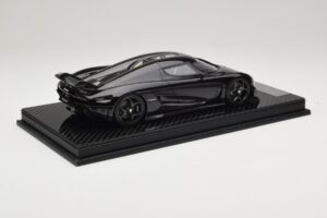 Koenigsegg Regera ブラック カーボンパッケージ ベージュインテリア FrontiArt 1:18 REMC042 レジン - 画像 2/7