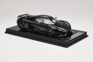 Koenigsegg Regera ブラック カーボンパッケージ ベージュインテリア FrontiArt 1:18 REMC042 レジン - 画像 4/7
