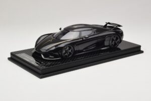 Koenigsegg Regera ブラック カーボンパッケージ FrontiArt 1:18 Koenigsegg Regera ブラック カーボンパッケージ FrontiArt 1:18 F079-179 レジン
