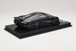 Koenigsegg Regera ブラック カーボンパッケージ FrontiArt 1:18 F079-179 レジン - 画像 2/7