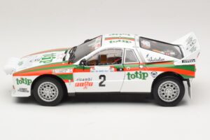 Lancia 037 #2 A. Bettega / M. Perissinot Rally San Marino 1984 Kyosho 1:18 08306F メタル - 画像 4/8