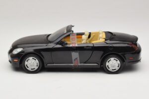 Lexus SC430 カブリオレ ブラック Motormax 1:18 73119 メタル - 画像 3/6