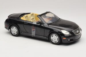 Lexus SC430 カブリオレ ブラック Motormax 1:18 73119 メタル - 画像 4/6