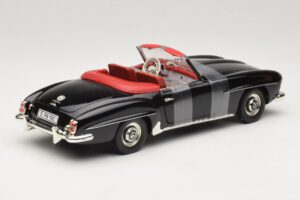Mercedes 190 SL W121 ロードスター ブラック ERTL 1:18 7464 メタル - 画像 2/6