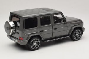 Mercedes G-Class W465 Classic Grey Norev 1:18 183035 メタル - 画像 2/6