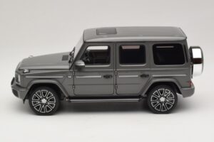 Mercedes G-Class W465 Classic Grey Norev 1:18 183035 メタル - 画像 3/6