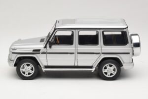 Mercedes G500 W463 LWB ディーラーエディション シルバー AUTOart 1:18 B66962142 メタル - 画像 4/8