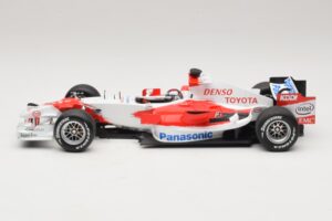 Panasonic Toyota Racing TF106 #11 J. Trulli 2006 Minichamps 1:18 AM59558L メタル - 画像 3/7