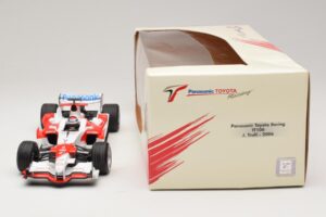 Panasonic Toyota Racing TF106 #11 J. Trulli 2006 Minichamps 1:18 AM59558L メタル - 画像 6/7