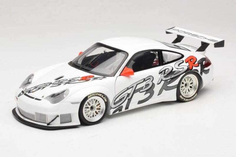 Porsche 911 996 GT3 RSR ホワイト 2005 Minichamps 1:18 WAP02160215 メタル