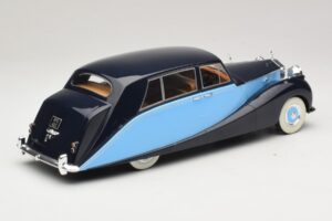 Rolls-Royce Silver Wraith Empress by Hooper ブラック & ダークブルー MCG 1:18 MCG18051 メタル - 画像 2/6