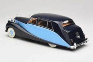 Rolls-Royce Silver Wraith Empress by Hooper ブラック & ダークブルー MCG 1:18 MCG18051 メタル - 画像 5/6