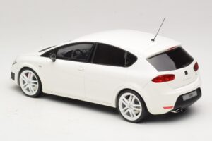SEAT Leon Cupra R Mk2 ホワイト Otto 1:18 OT1332 レジン - 画像 5/6