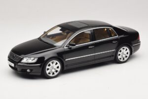 Volkswagen Phaeton 3D 6.0 W12 ブラック Otto 1:18 Volkswagen Phaeton 3D 6.0 W12 ブラック Otto 1:18 OT1266 レジン