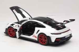 Porsche 911 992 GT3 RS Weissach Package ホワイト Pyro Red Norev 1:18 187373 メタル - 画像 5/8