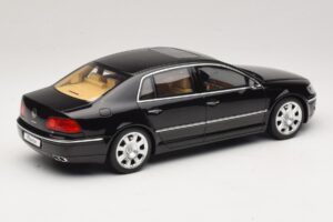 Volkswagen Phaeton 3D 6.0 W12 ブラック Otto 1:18 OT1266 レジン - 画像 2/6