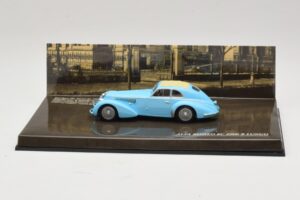 Alfa Romeo 8C 2900B Lungo ライトブルー Minichamps 1:43 436120420 メタル