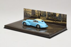 Alfa Romeo 8C 2900B Lungo ライトブルー Minichamps 1:43 436120420 メタル - 画像 3/5