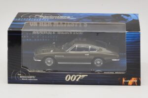 Aston Martin DBS On Her Majesty's Secret Service Minichamps 1:43 436137600 メタル - 画像 5/5