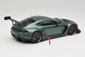 Aston Martin V12 Vantage GT3 グリーン AUTOart 1:18 81306 メタル - 画像 2/6