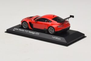 Aston Martin V12 Vantage GT3 レッド Minichamps 1:43 4371121392 メタル - 画像 3/4