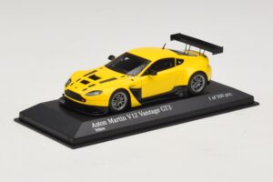 Aston Martin V12 Vantage GT3 イエロー Minichamps 1:43 437121391 メタル - 画像 2/4