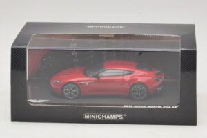 Aston Martin V12 Zagato レッド Minichamps 1:43 437137220 メタル - 画像 5/5