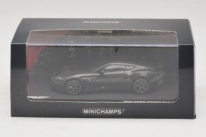 Aston Martin V12 Zagato Scintilla Silver Minichamps 1:43 437137221 メタル - 画像 5/5