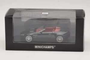 Aston Martin V8 Vantage Roadster ブラックメタリック Minichamps 1:43 400137431 メタル - 画像 4/4