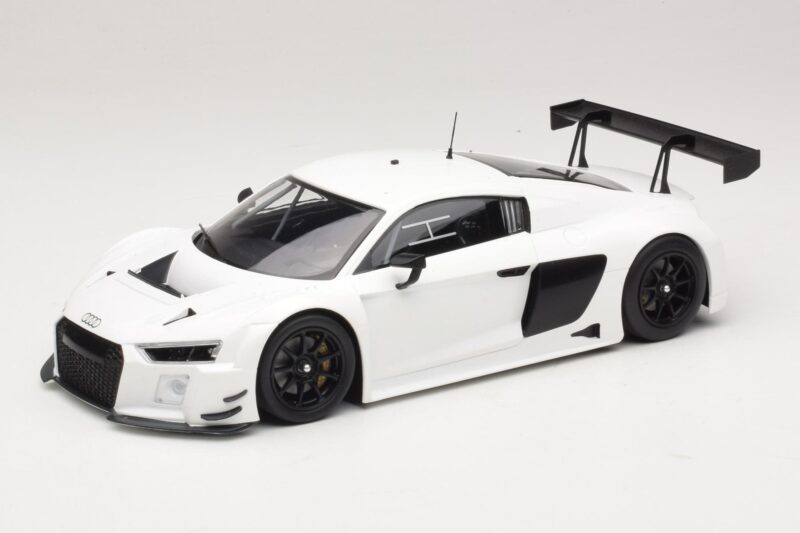 Audi R8 LMS Ultra ホワイト 2015 Minichamps 1:18 153151100 メタル