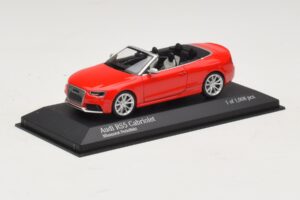 Audi RS5 B8 カブリオレ レッド Minichamps 1:43 410011230 メタル - 画像 2/4