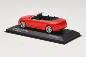 Audi RS5 B8 カブリオレ レッド Minichamps 1:43 410011230 メタル - 画像 3/4