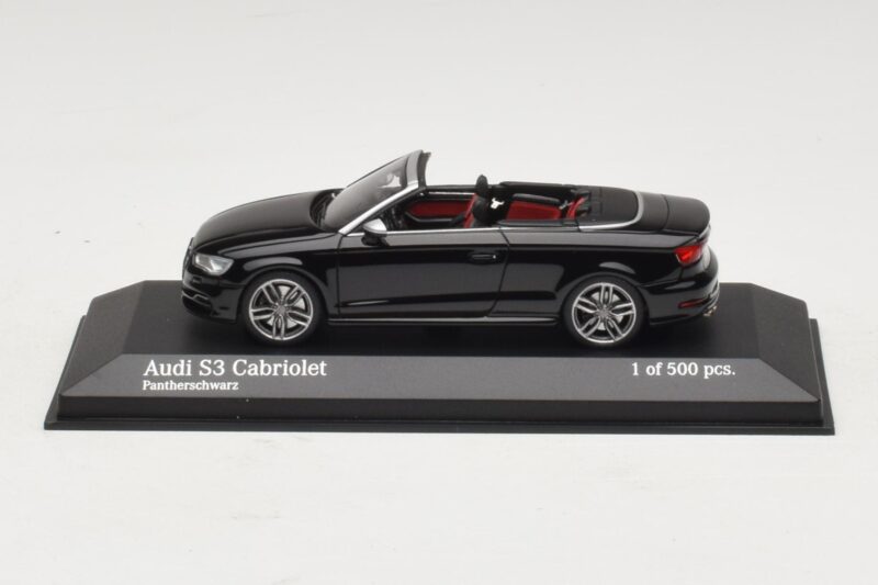 Audi S3 8P カブリオレ ブラック Minichamps 1:43 437013030 メタル