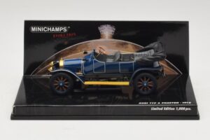 Audi Typ A Phaeton ブルー Minichamps 1:43 437019031 メタル