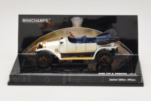 Audi Typ A Phaeton ホワイト ブルー Minichamps 1:43 437019032 メタル