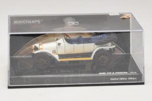 Audi Typ A Phaeton ホワイト ブルー Minichamps 1:43 437019032 メタル - 画像 4/5