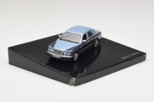 Bentley Arnage R Fountain Meteor Minichamps 1:43 BL385 メタル - 画像 2/4