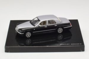 Bentley Arnage R シルバー Minichamps 1:43 BL387 メタル